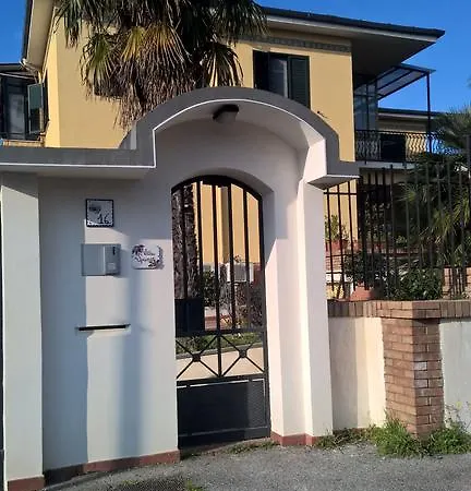 Easy Bed Guest house *